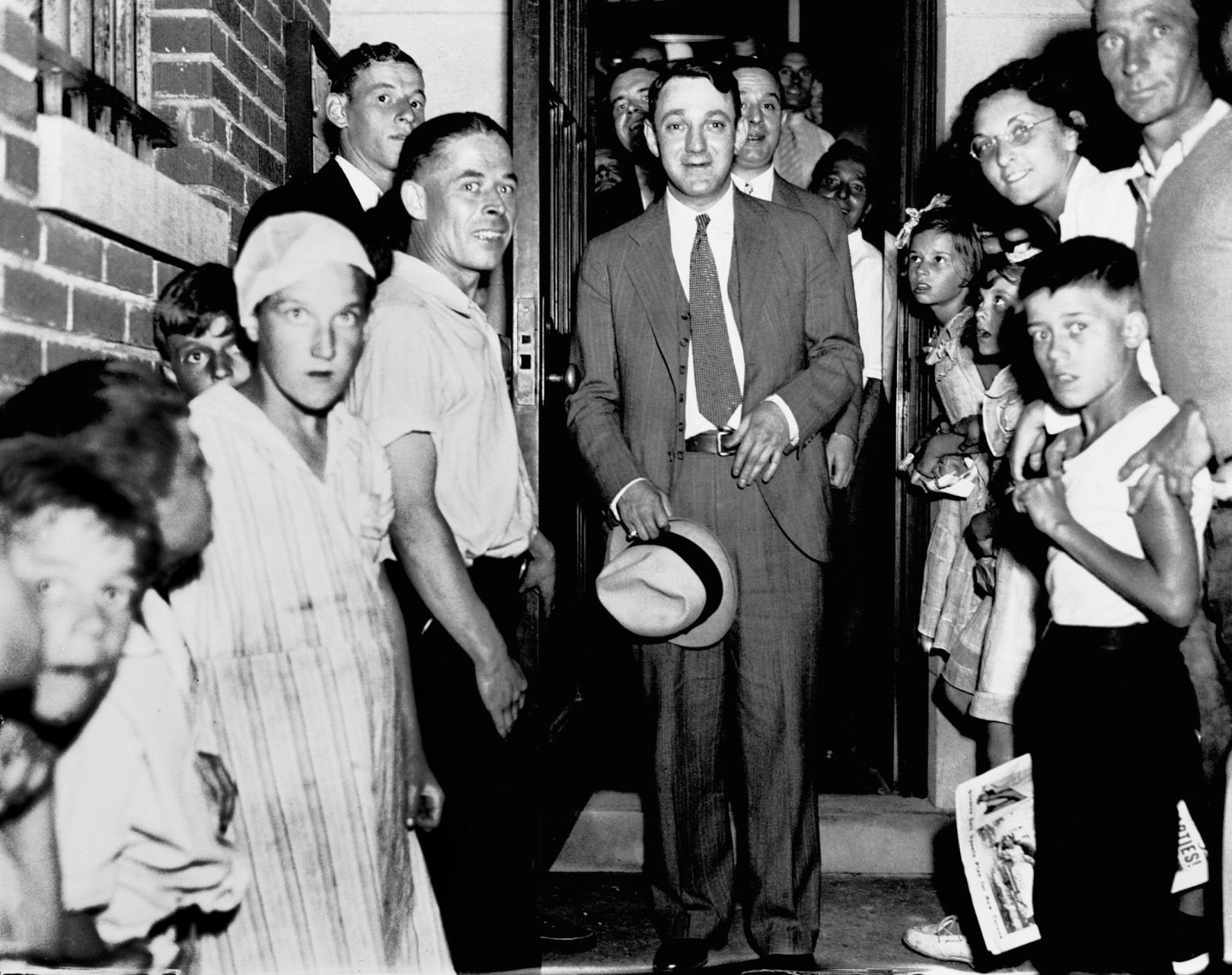 1935: Dutch Schultz